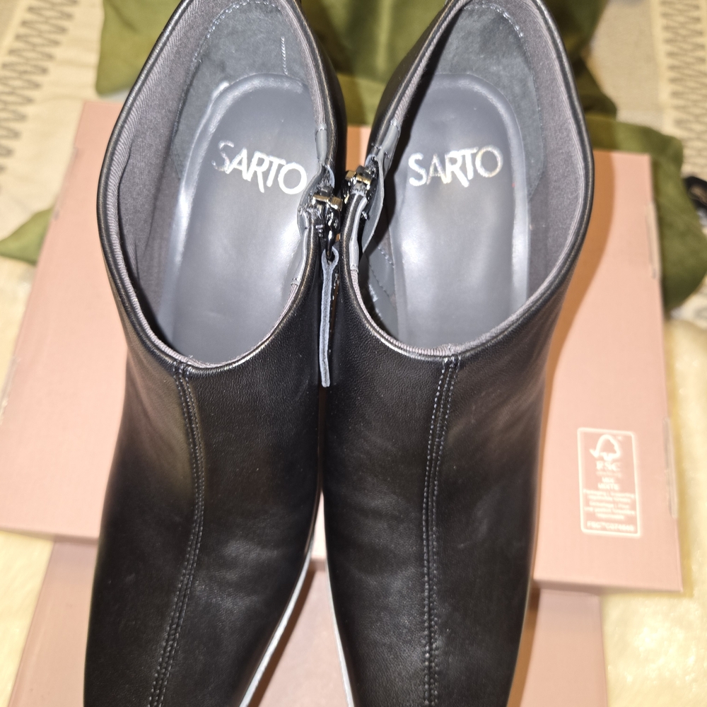 Sarto By Franco Sarto Black Boots - Picture 3 of 8